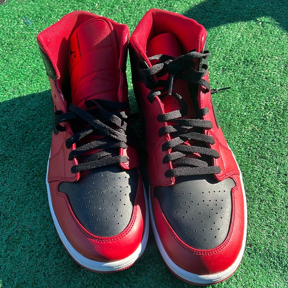Air Jordan 1 Mid Shoes 13 reverse Bred" Gym Red Black White 554724-660